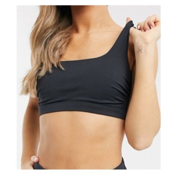 Free People Other - Free People Movement Swerve Sports Bra In Black